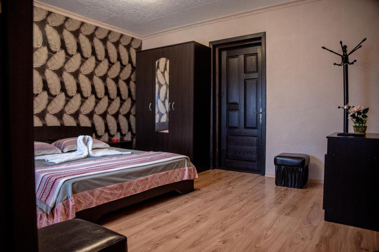 Casa Robi 호텔 Pestisani 외부 사진