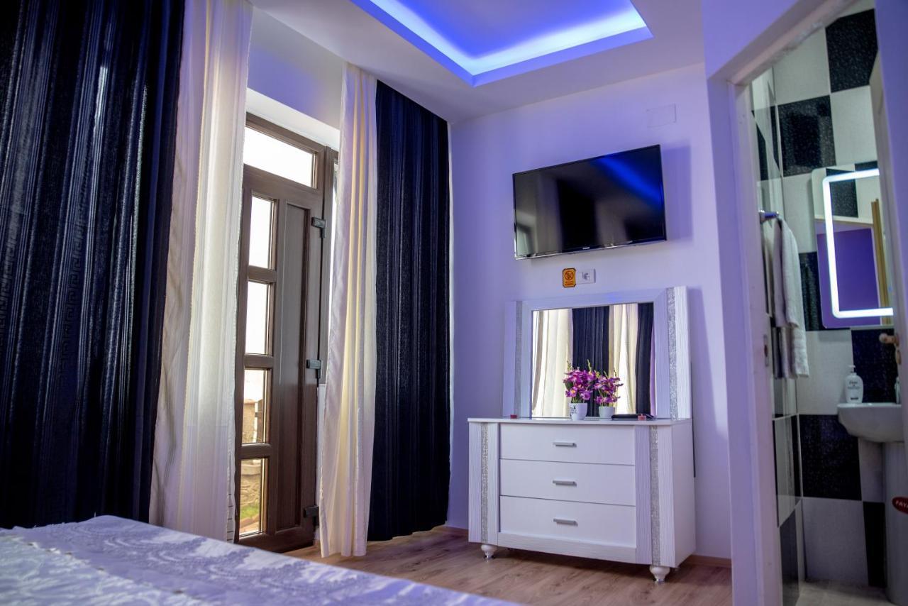Casa Robi 호텔 Pestisani 외부 사진